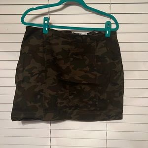 Great camo mini skirt
